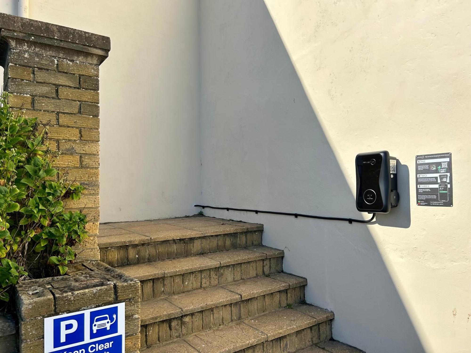 Regent Court - Seafront, Sandown - Free Car Ferry For Bookings Of 3 Or More Nights, Subject To Availability Eksteriør billede