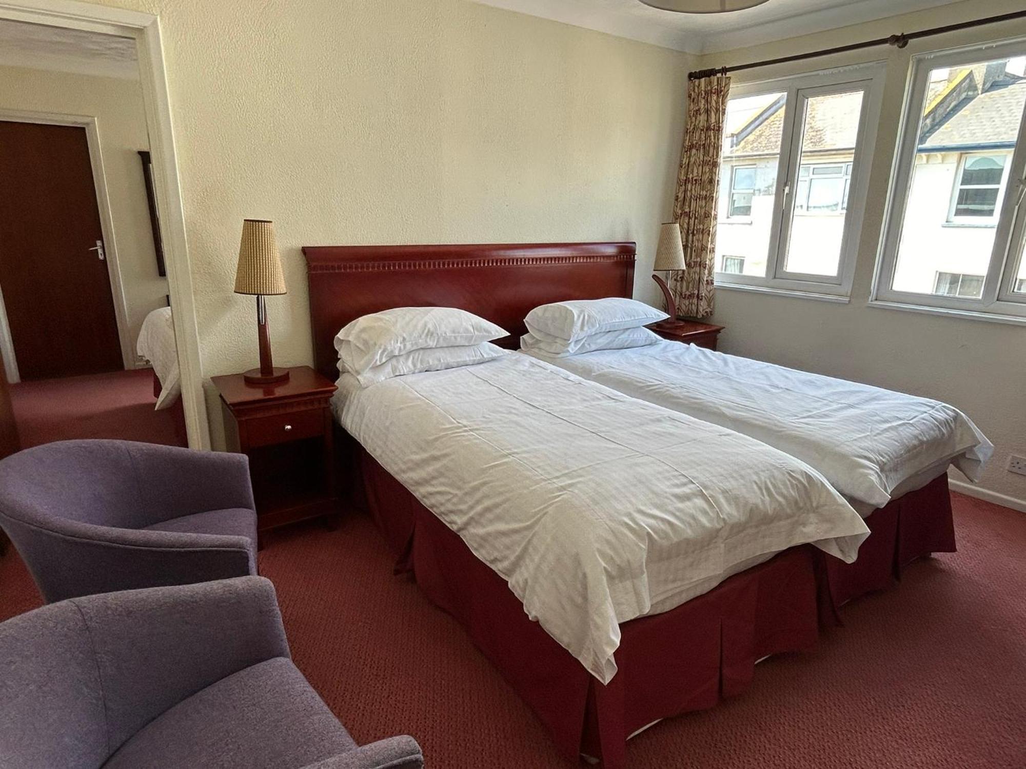 Regent Court - Seafront, Sandown - Free Car Ferry For Bookings Of 3 Or More Nights, Subject To Availability Eksteriør billede