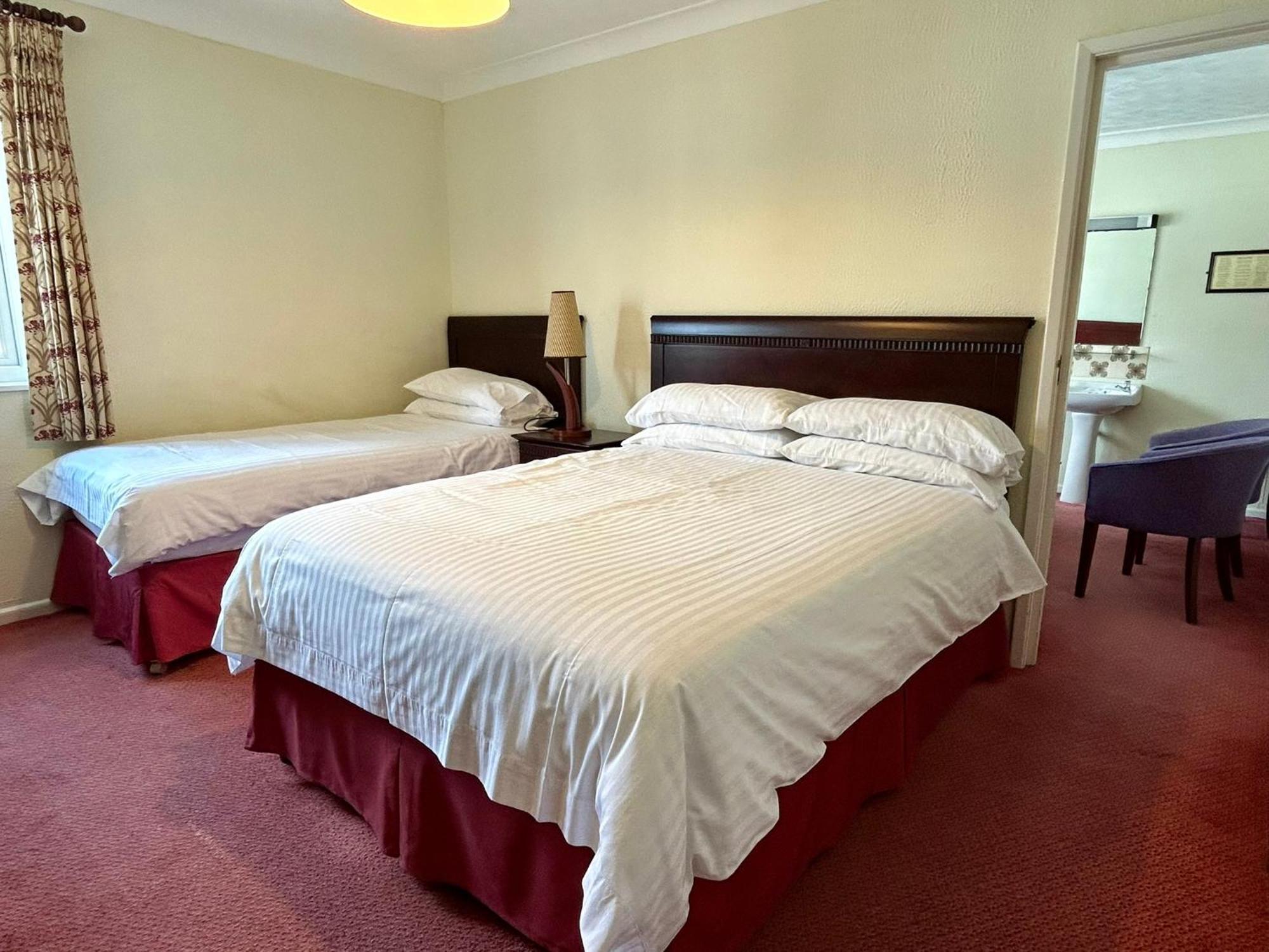 Regent Court - Seafront, Sandown - Free Car Ferry For Bookings Of 3 Or More Nights, Subject To Availability Eksteriør billede