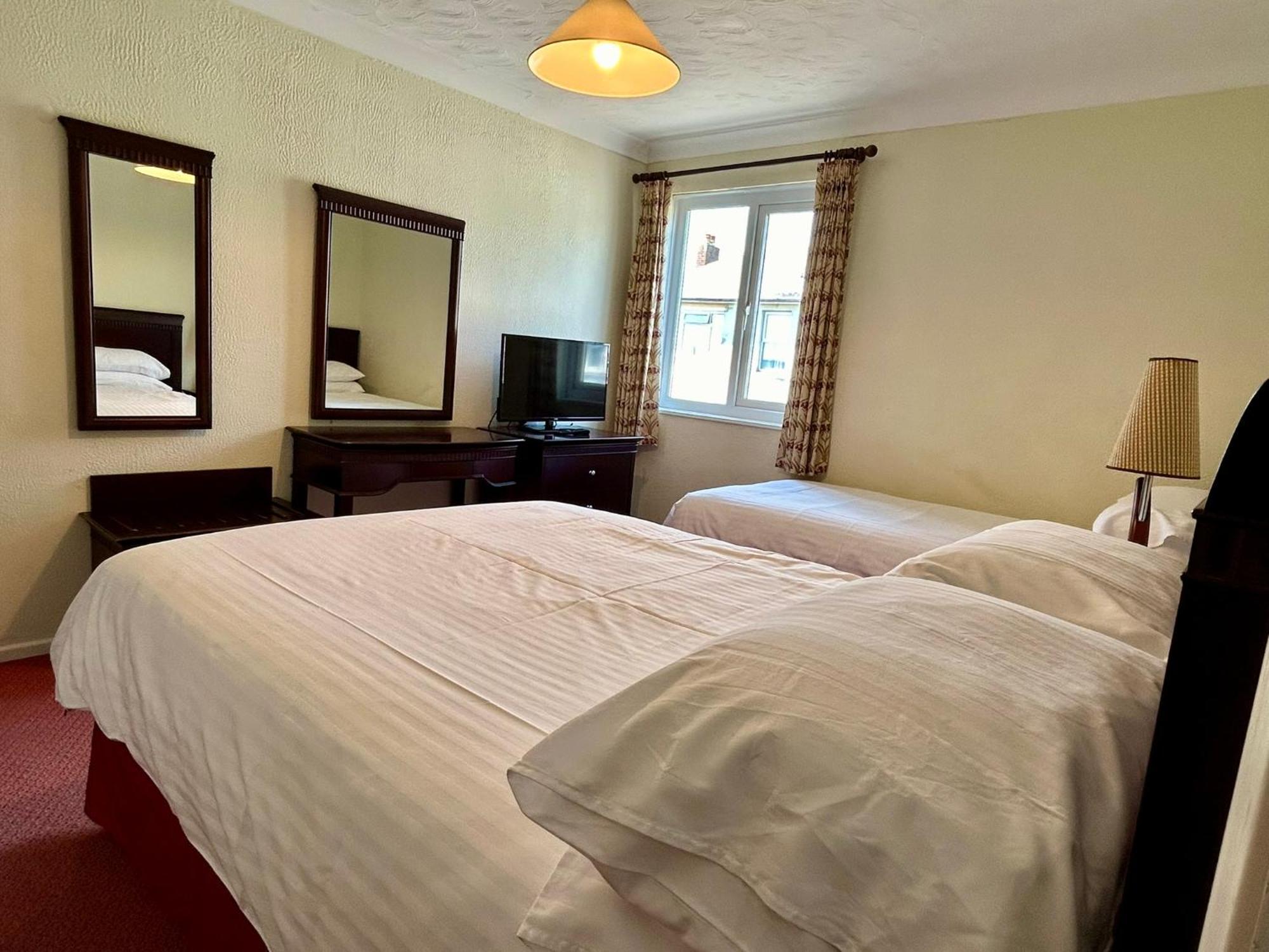 Regent Court - Seafront, Sandown - Free Car Ferry For Bookings Of 3 Or More Nights, Subject To Availability Værelse billede