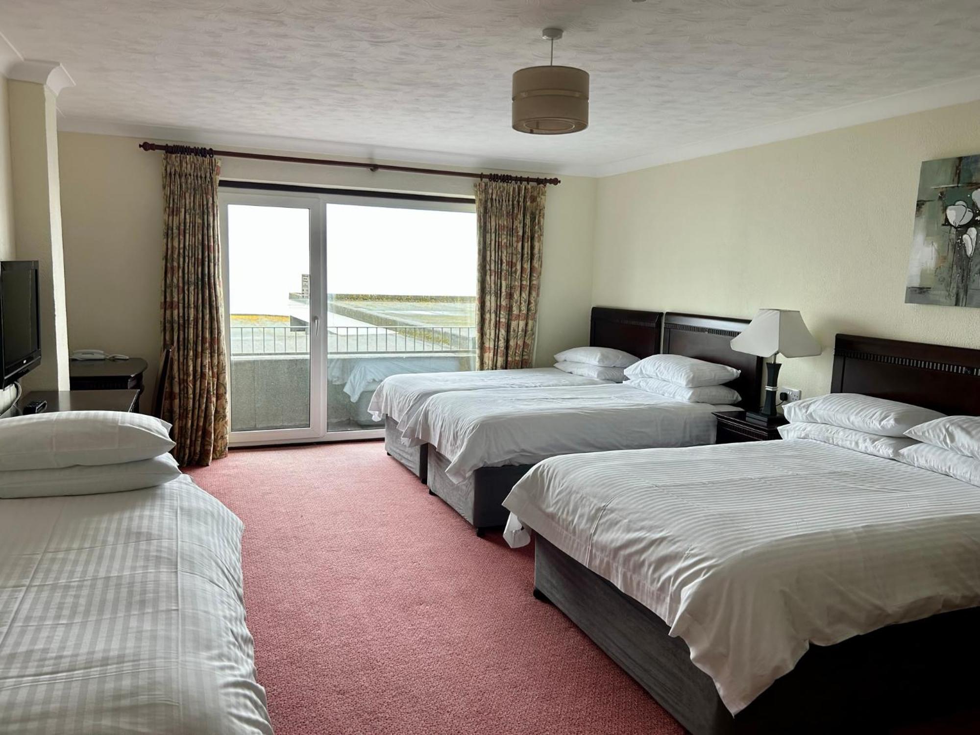 Regent Court - Seafront, Sandown - Free Car Ferry For Bookings Of 3 Or More Nights, Subject To Availability Værelse billede