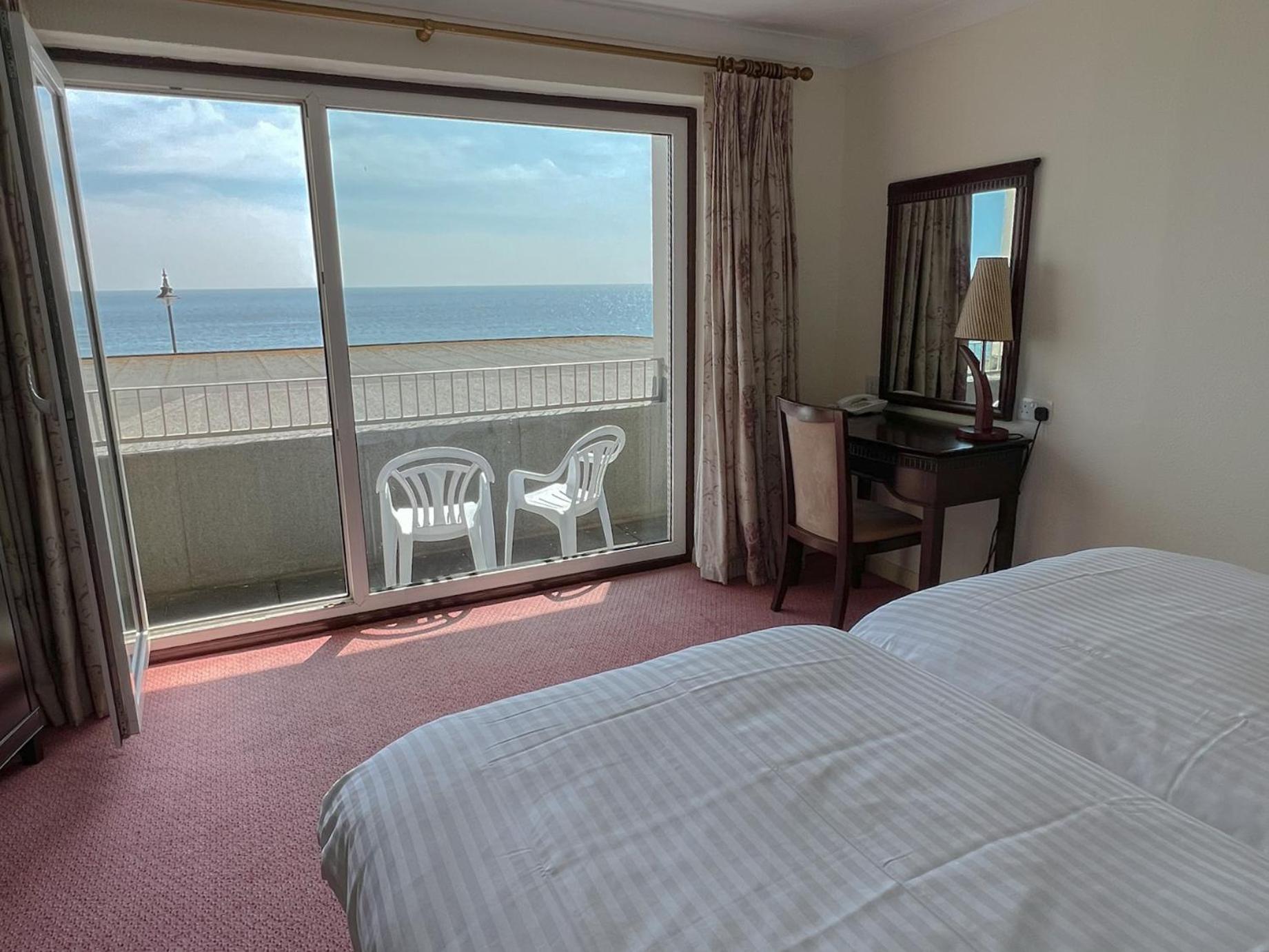 Regent Court - Seafront, Sandown - Free Car Ferry For Bookings Of 3 Or More Nights, Subject To Availability Værelse billede