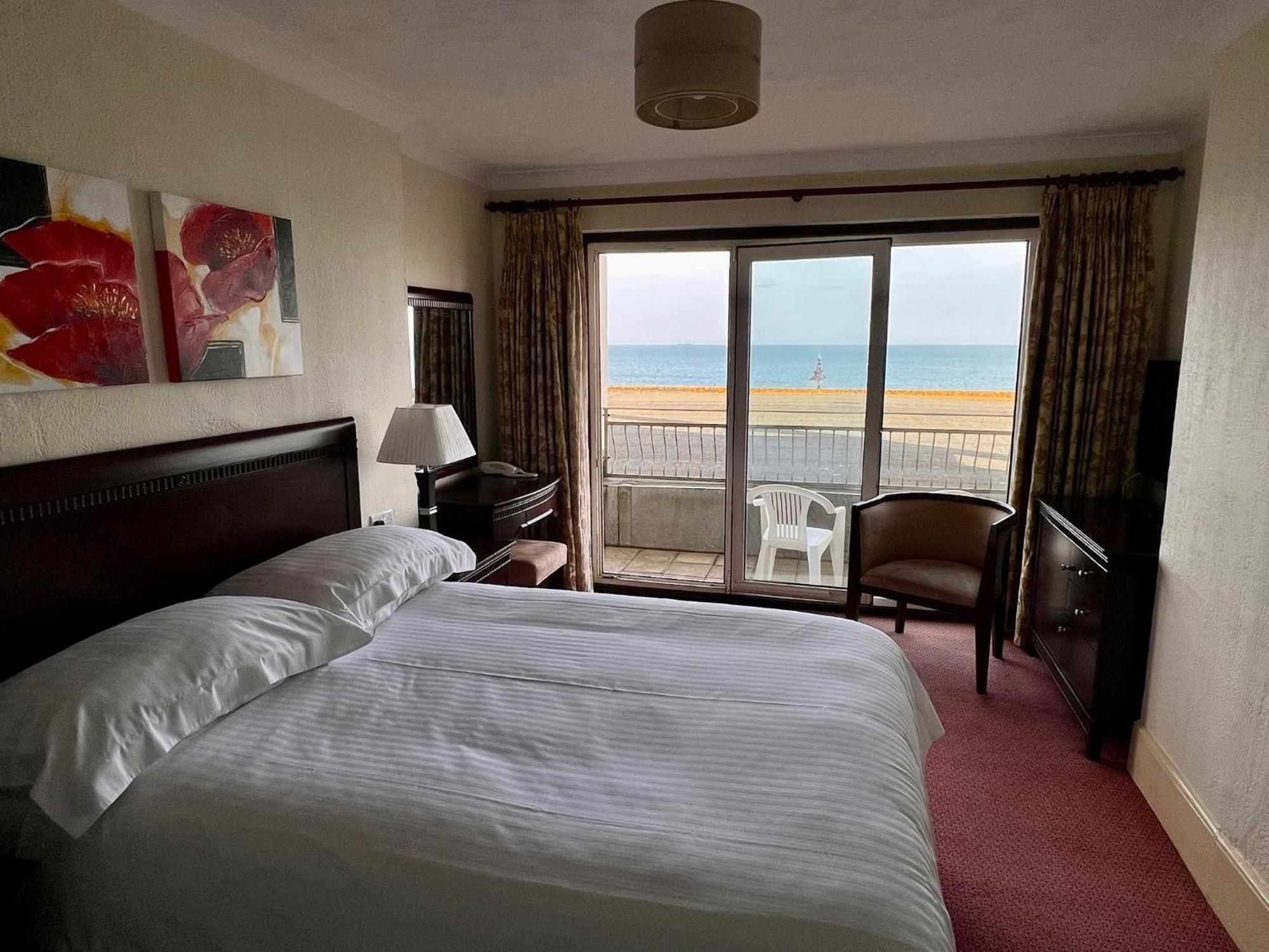 Regent Court - Seafront, Sandown - Free Car Ferry For Bookings Of 3 Or More Nights, Subject To Availability Værelse billede
