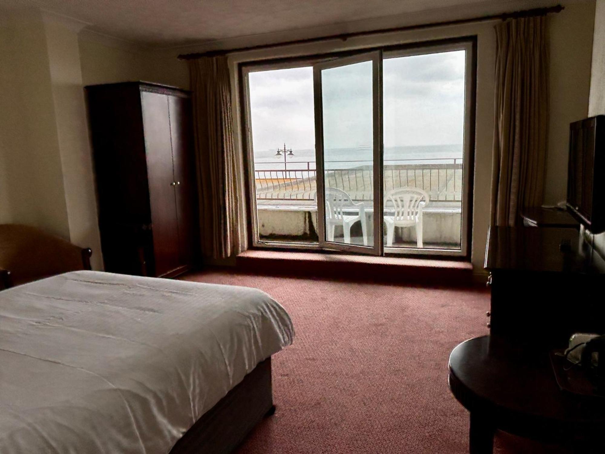 Regent Court - Seafront, Sandown - Free Car Ferry For Bookings Of 3 Or More Nights, Subject To Availability Værelse billede