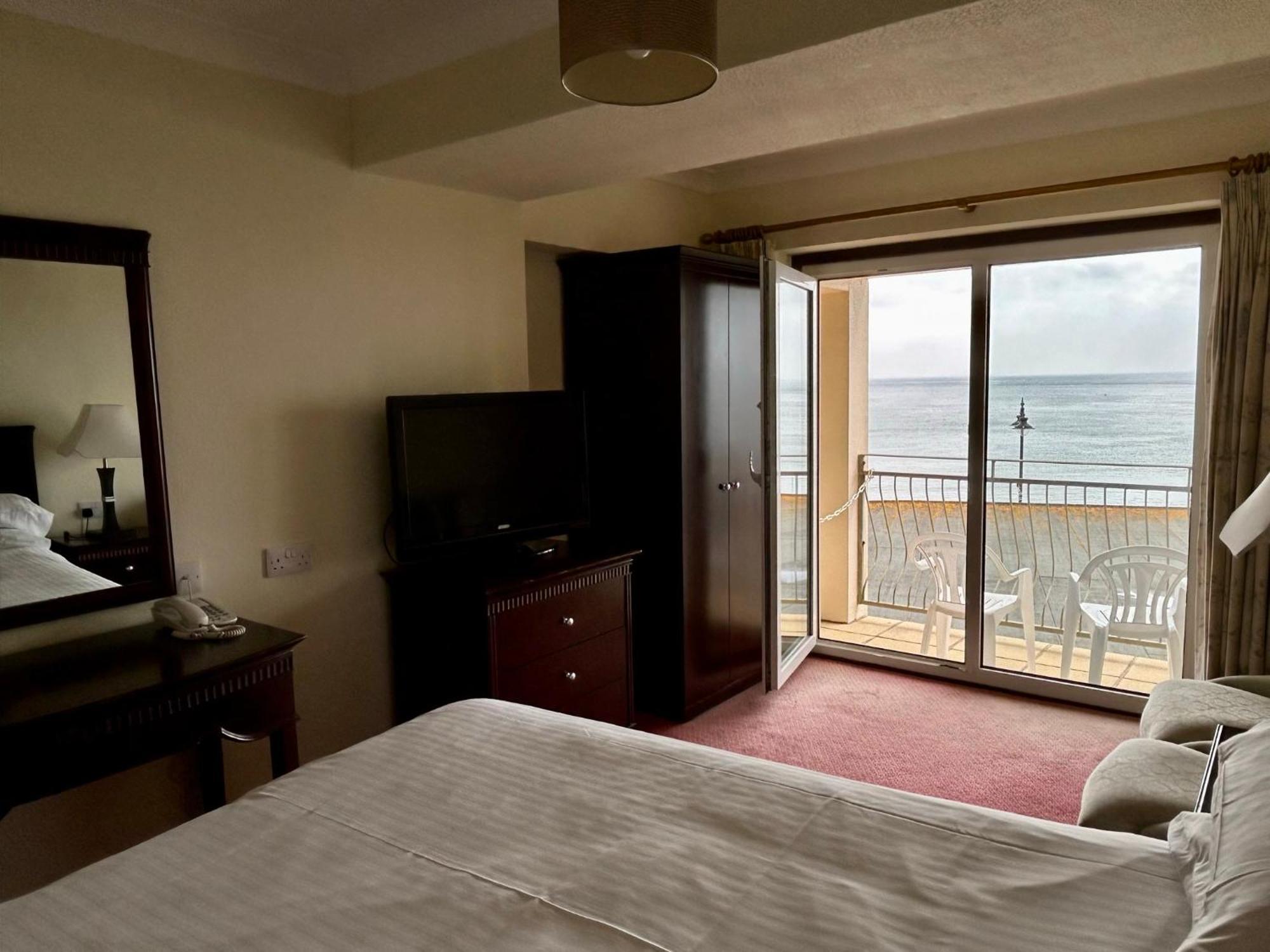 Regent Court - Seafront, Sandown - Free Car Ferry For Bookings Of 3 Or More Nights, Subject To Availability Eksteriør billede