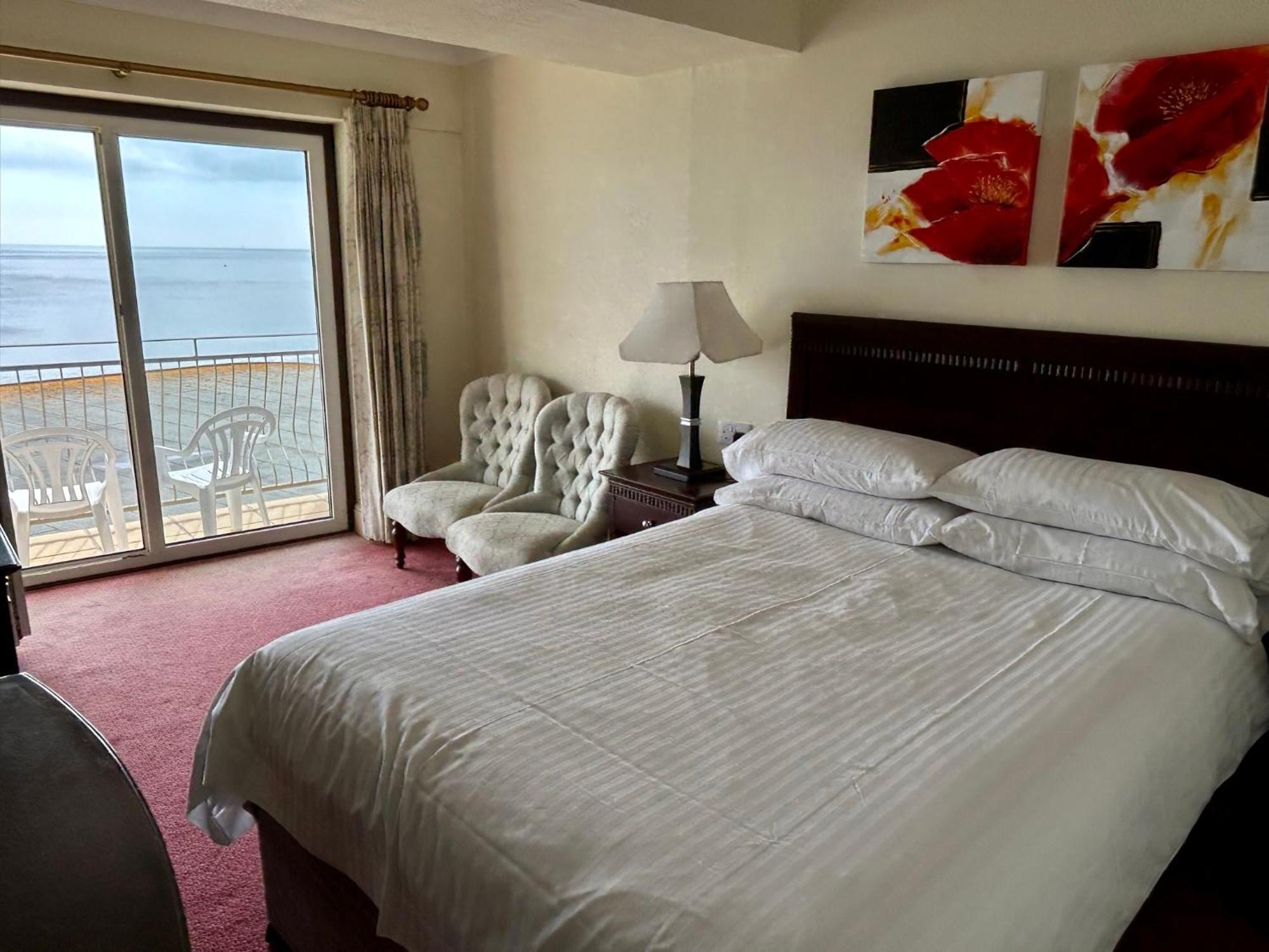 Regent Court - Seafront, Sandown - Free Car Ferry For Bookings Of 3 Or More Nights, Subject To Availability Eksteriør billede