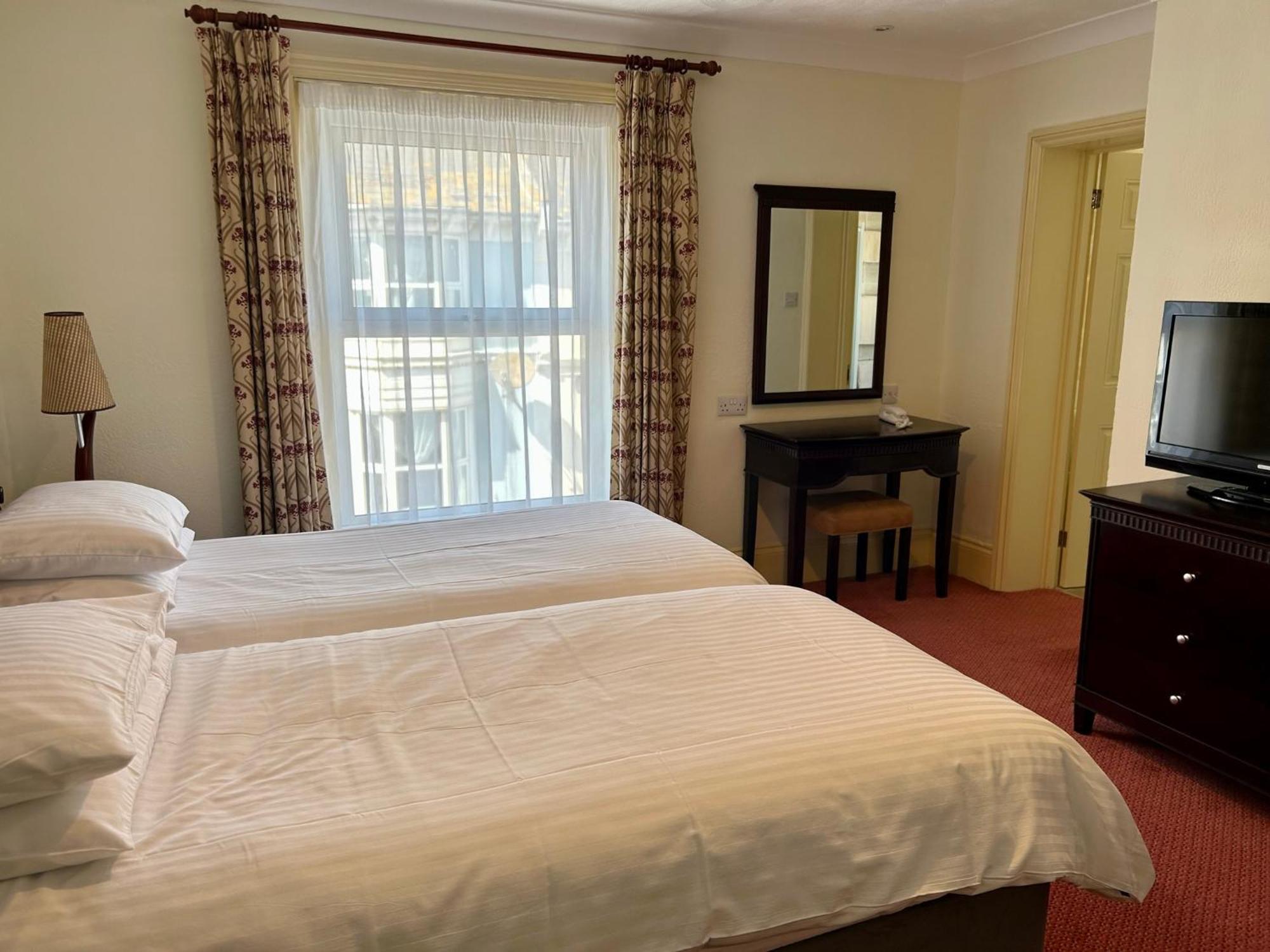 Regent Court - Seafront, Sandown - Free Car Ferry For Bookings Of 3 Or More Nights, Subject To Availability Værelse billede
